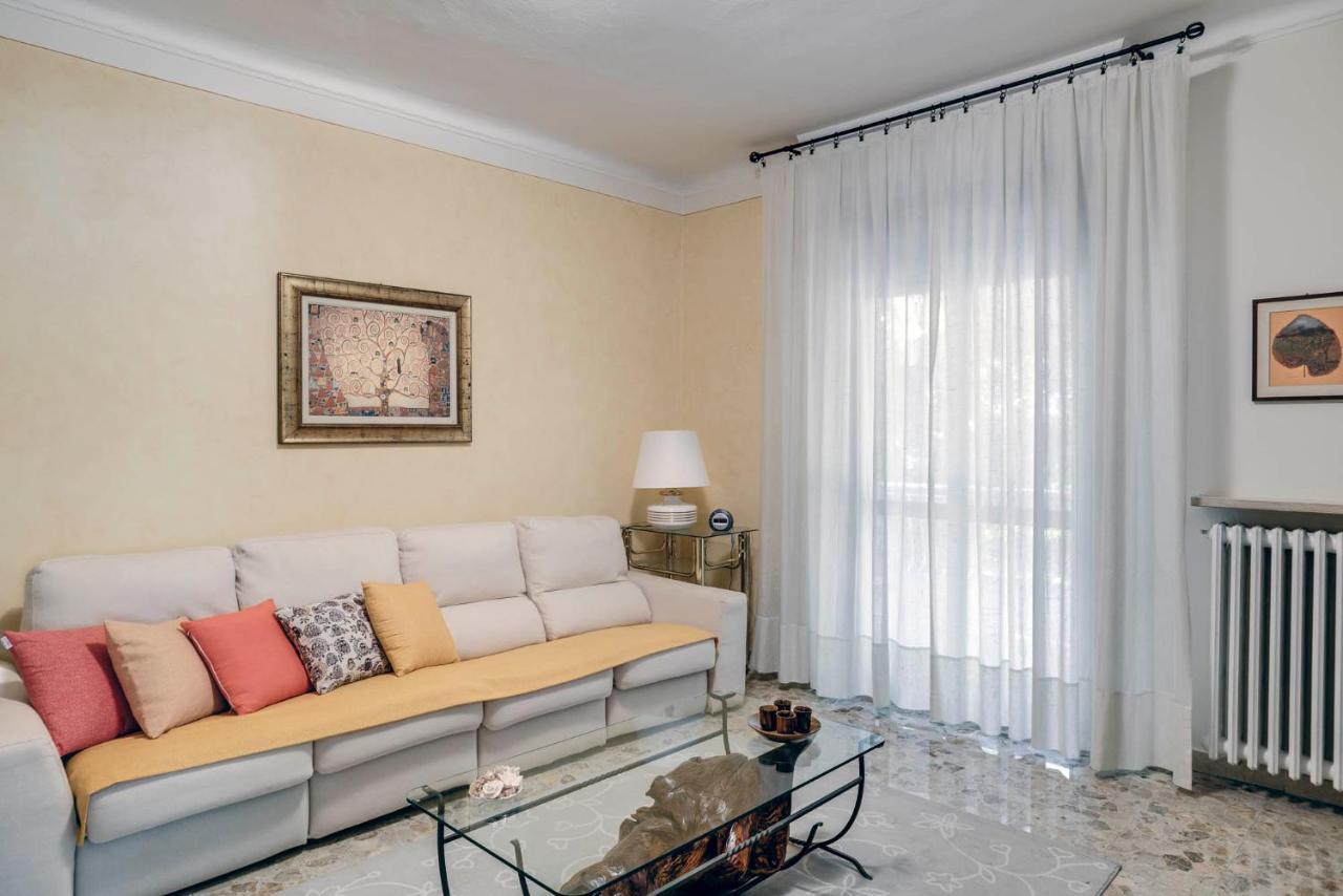 Sentirsi A Casa, Lontano Da Casa-Feel At Home Away From Home Caronno Pertusella Εξωτερικό φωτογραφία